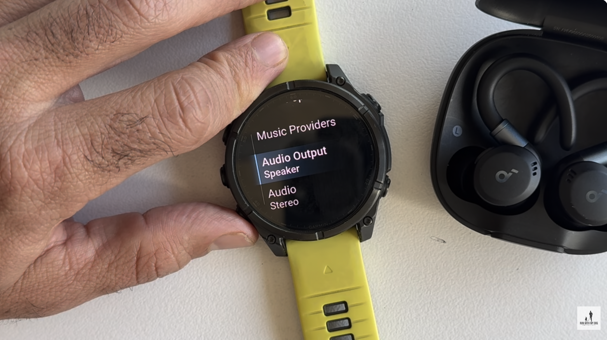 Garmin music app — Audio Output